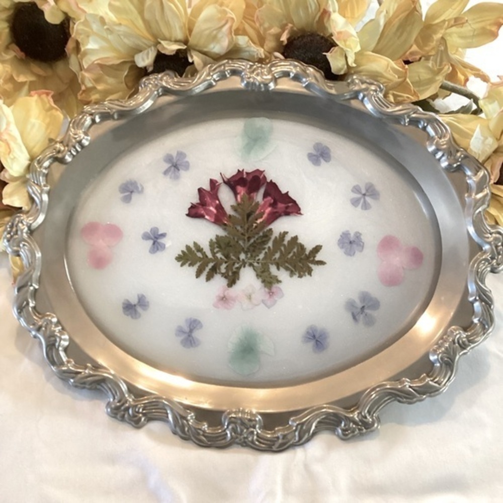 Hand Made Silver Oval Scalloped Resin and Dried Flowers Large Tray